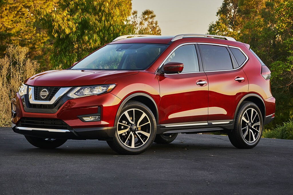 2020 Nissan Rogue Front Left Side in Metallic Red